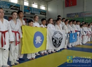 В Волжском прошёл турнир по рукопашному бою, посвящённый памяти погибших сотрудников ОМОНа