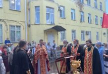 В Волжском прошёл крестный ход в память Святых Царственных страстотерпцев
