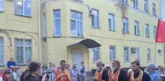 В Волжском прошёл крестный ход в память Святых Царственных страстотерпцев