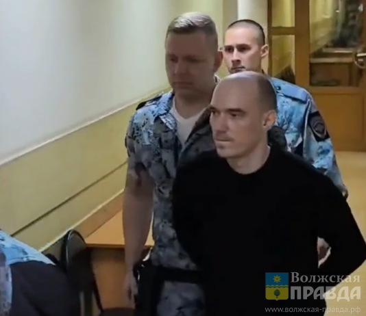 7 выстрелов, 5 ран: волгоградец, по пьяни расстрелявший отца 5-х детей, взят под стражу