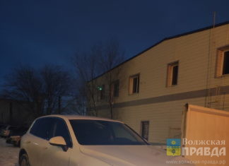 Волжанина оштрафовали за езду по скверу