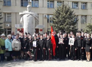 В Волжском у памятника маршалу Жукову состоялся митинг