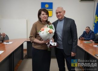 В Волжском отметили горожан за оказанную помощь бойцам и мирным жителям, находящимся в зоне СВО