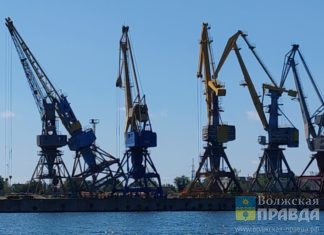 «Ребят на сапах ураган застал на воде»: апокалипсис в порту Волжского проверяет прокуратура