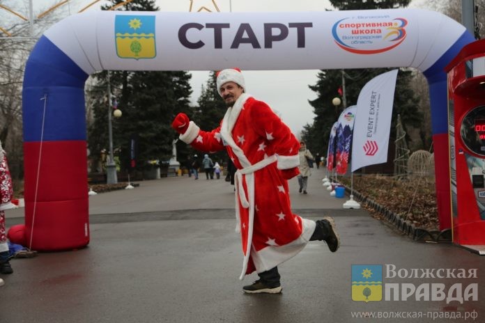 Забег Дедов Морозов Новый год ЕД (6)