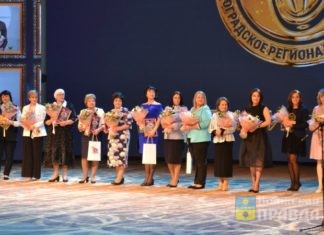 Многодетную мать из Волжского признали «Женщиной года»